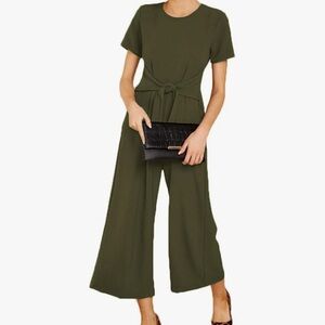 QEARAL olive green short sleeves wide leg lightweight jumpsuit‎ Sz L